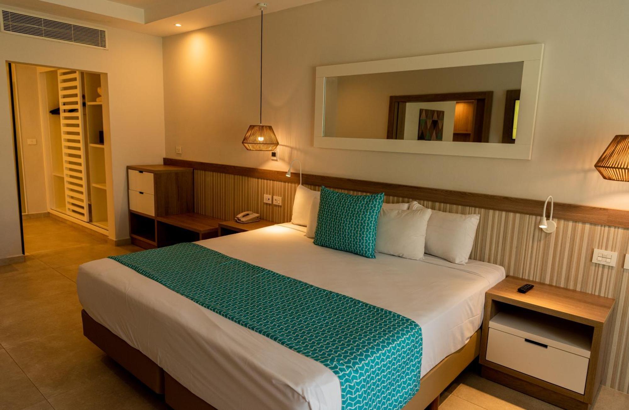 Bahia Principe Grand Punta Cana Eksteriør bilde A bedroom at the resort